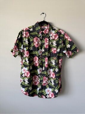 Short-Sleeve Floral Print Button-Down Shirt
